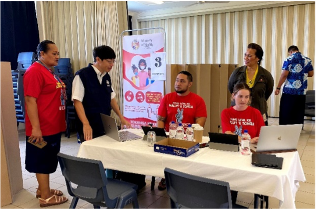 COVID-19ワクチン接種（トンガ首都ヌクアロファ）