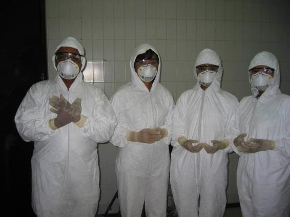 INO病院のスタッフと