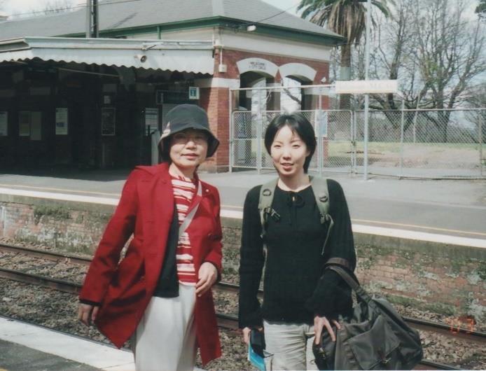 2004年頃メルボルンにて母と